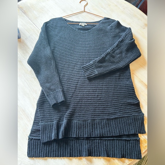 American Eagle Sweater in Charcoal size XS - Picture 1 of 6